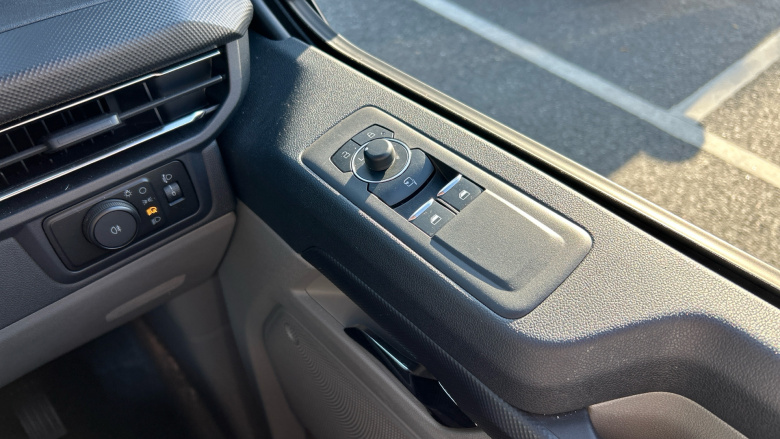 Ford Transit Custom 320 L1 Diesel Fwd 2.0 EcoBlue 170ps H1 Van Limited Auto